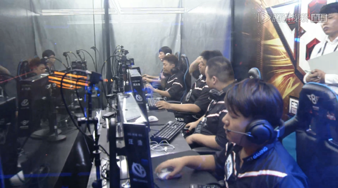 牛古力做客LCK节目点评LPL上单，你同意他吗？