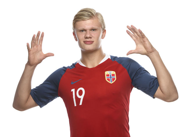 确认晋级登峰组且战胜BLG，LGD：兄弟们，登峰组见！