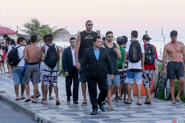 散是满天星，2018年全球总决赛冠军iG夺冠六人组已全部离队