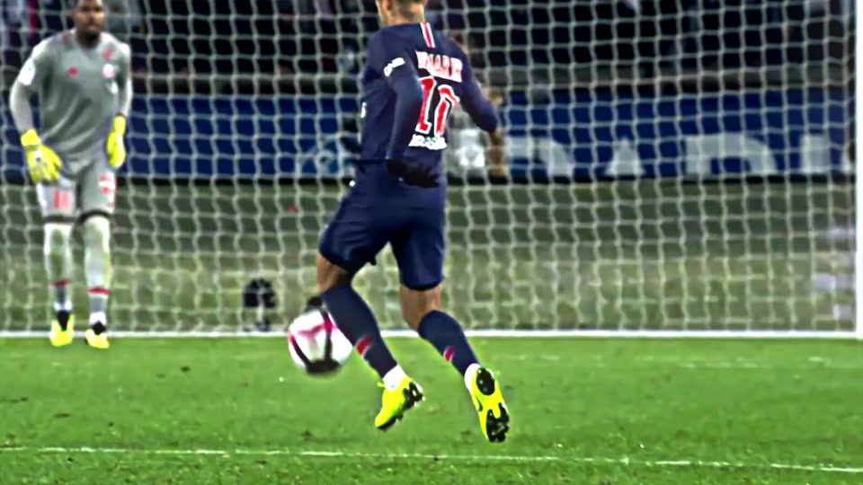 又是最有希望的一年！网友整活：特朗普上次在位时LPL共拿到3座S赛冠军