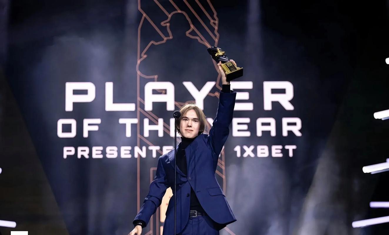 JDG备战MSI返图：On the way！